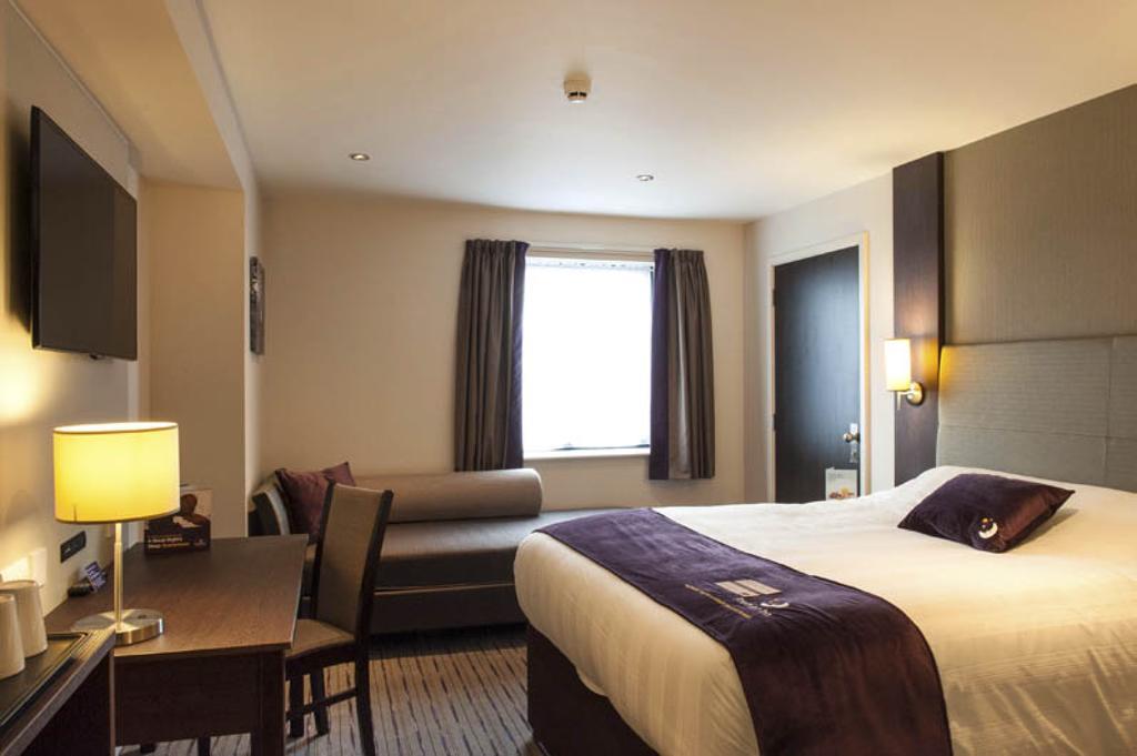 Premier Inn Aberdeen Уэстхилл Экстерьер фото
