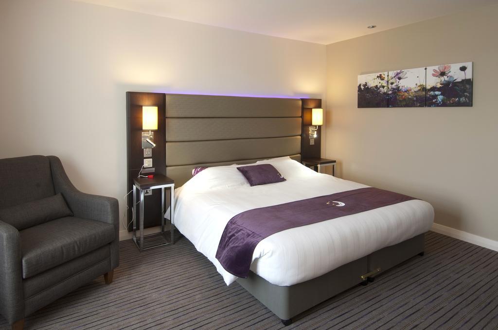 Premier Inn Aberdeen Уэстхилл Экстерьер фото